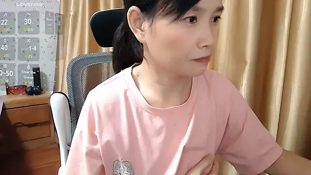 Snapshot of Haili-1 chatting on September 20, 2:04 pm Haili-1 online show from September 20, 2:04 pm
