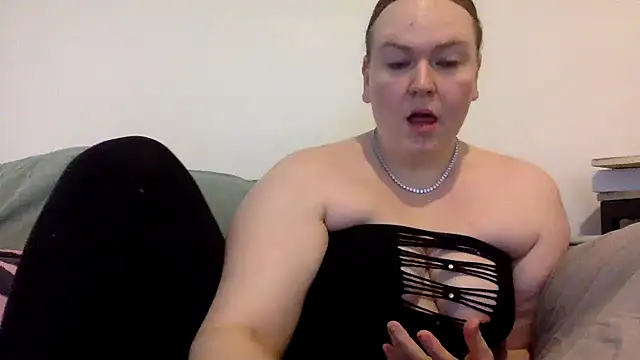 gracelovesxx online show from January 17, 12:45 pm