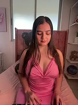 salomecute21 online show from May 28, 11:52 am