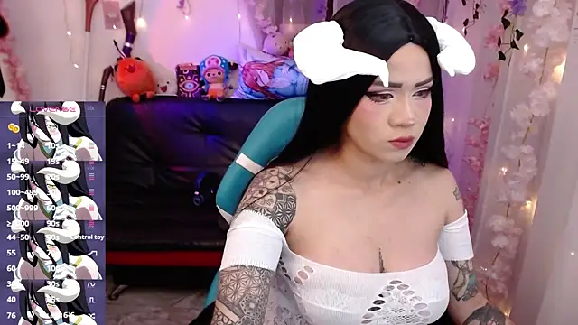 Snapshot of jadedelux_ chatting on October 11, 6:21 pm jadedelux online show from October 11, 6:21 pm