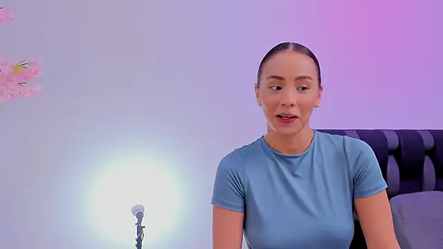 maily zanss online show from April 10, 7:53 pm