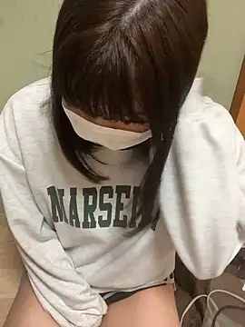 -SAKI-xx online show from December 2, 6:15 am