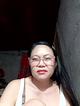 Everleigh mom online show from January 11, 8:36 pm