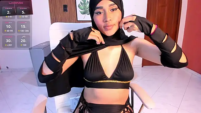 Snapshot of kayla_hasab chatting on October 13, 2:25 am kayla hasab online show from October 13, 2:25 am