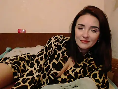 Snapshot of Veronica-Luxs chatting on October 13, 9:56 am Veronica-Luxs online show from October 13, 9:56 am