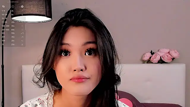 Snapshot of FancyEsten chatting on October 2, 8:41 am FancyEsten online show from October 2, 8:41 am