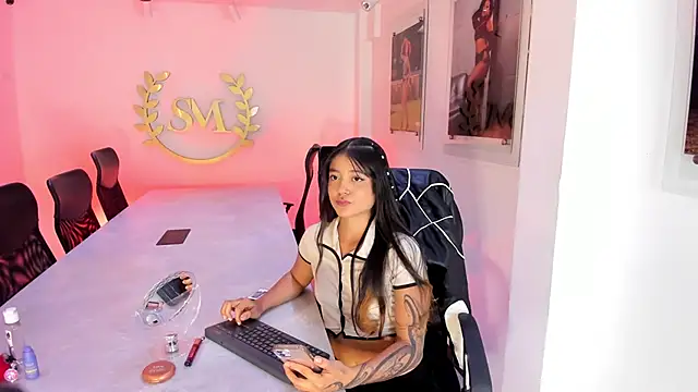 AbbyBeck online show from April 15, 3:01 pm