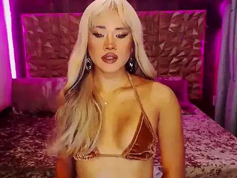 YllanaAltheaXxX online show from November 10, 4:24 pm