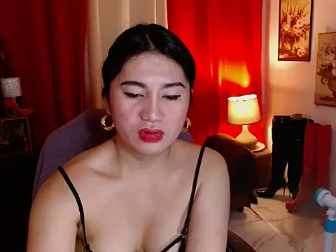 Snapshot of tsBiancalicious chatting on October 10, 2:11 pm tsBiancalicious online show from October 10, 2:11 pm