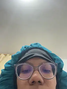 Valen1800 online show from October 28, 1:33 am