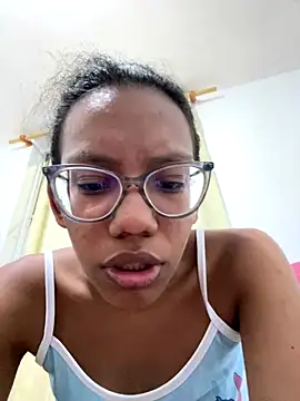 Snapshot of Valen1800 chatting on October 10, 2:05 am Valen1800 online show from October 10, 2:05 am