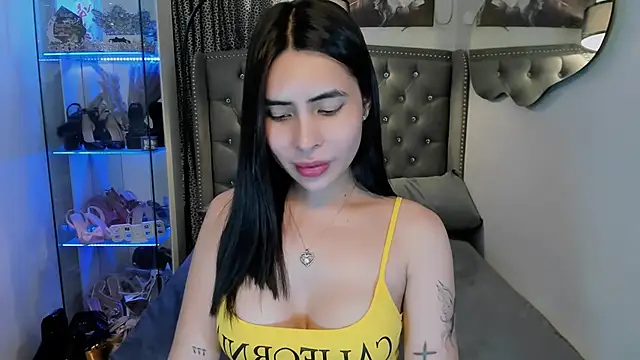 Claudia empress online show from October 20, 8:45 pm