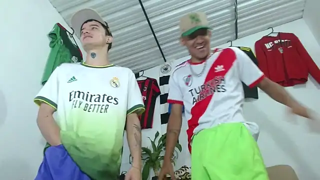 skinny23cm online show from February 13, 3:02 pm