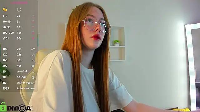Snapshot of Roxy_Sunnny chatting on October 19, 9:22 am Roxy Sunnny online show from October 19, 9:22 am