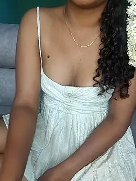 Tamilpallavi online show from November 29, 5:00 am