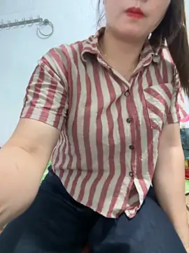 Snapshot of Moan_Mary chatting on October 18, 12:41 pm Moan Mary online show from October 18, 12:41 pm