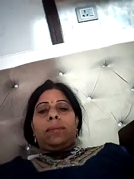 Soniya Roy online show from March 15, 12:51 pm