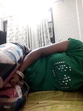 Snapshot of Soniya_Roy chatting on September 14, 1:03 am Soniya Roy online show from September 14, 1:03 am