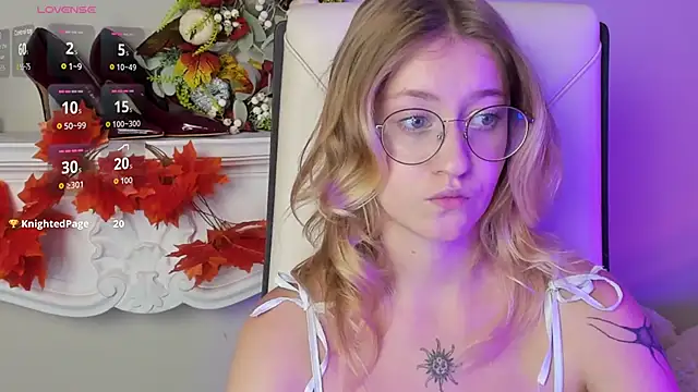 Nerissa xo online show from September 28, 9:31 pm