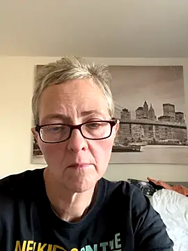 Curvy-Jinx online show from October 28, 8:53 am