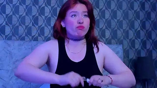 Snapshot of AliaMiller_ chatting on October 3, 1:33 am AliaMiller online show from October 3, 1:33 am
