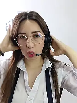 Snapshot of SUSY__06 chatting on October 10, 12:32 pm SUSY 06 online show from October 10, 12:32 pm