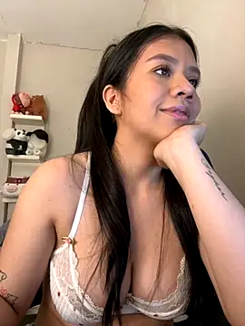 alhaana  online show from October 23, 9:10 pm