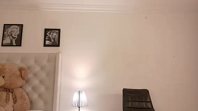 Angely Sweet online show from April 21, 1:42 am