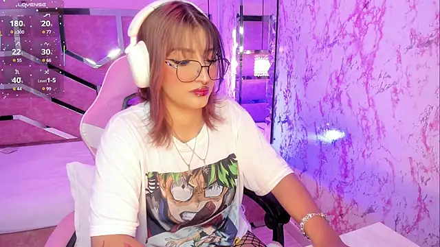 AriaNova  online show from November 22, 1:03 pm