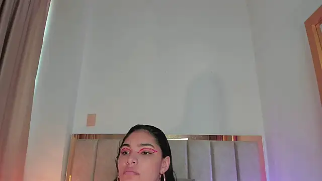 Snapshot of LunaAspen_ chatting on September 15, 5:53 pm LunaAspen online show from September 15, 5:53 pm