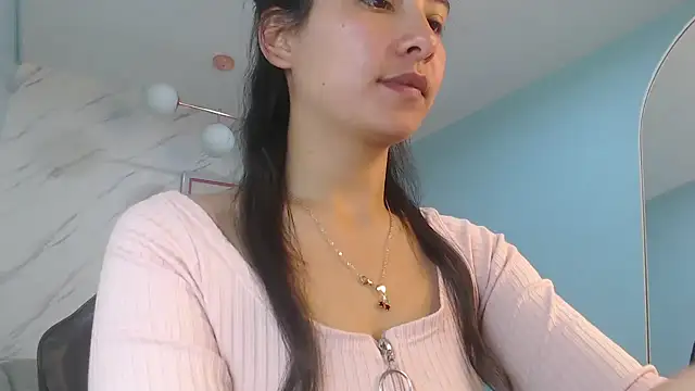 victoria hernandez t  online show from June 22, 1:19 pm