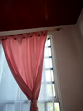 Isa Acosta online show from March 4, 1:50 pm