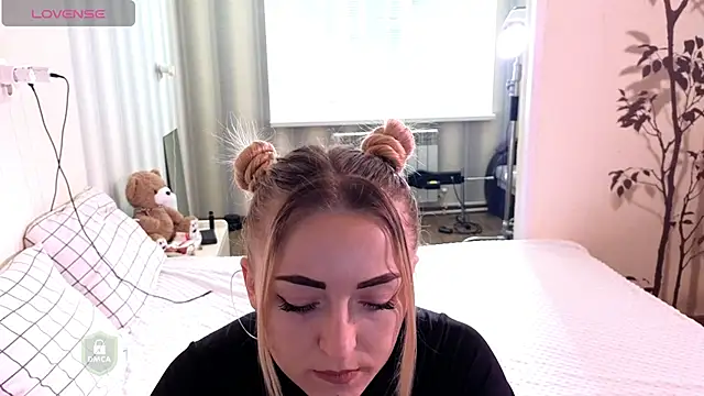 space danger online show from April 8, 9:44 am