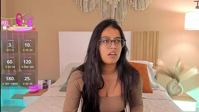 Camila Bustamante online show from February 13, 2:08 pm