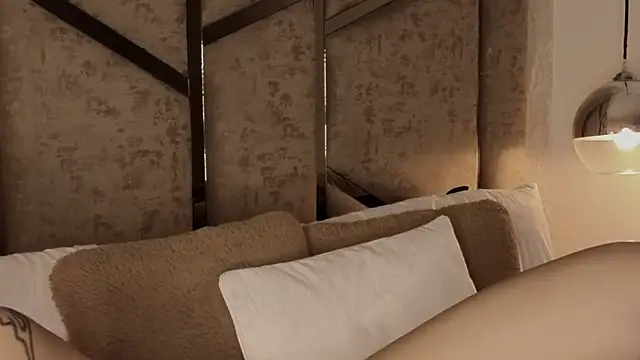 scarlethlux online show from February 3, 4:54 am