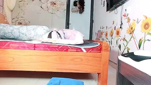 lyly asian online show from June 3, 8:26 am