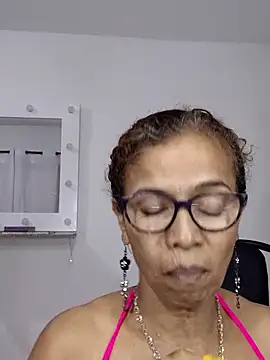 Snapshot of Merybeks chatting on September 9, 1:33 pm Merybeks online show from September 9, 1:33 pm