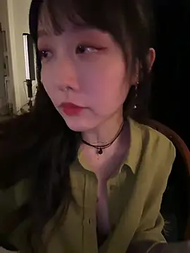Etherealcat33 online show from May 15, 2:31 pm