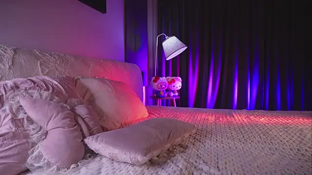 CappuccinoBallerina online show from March 29, 4:39 pm