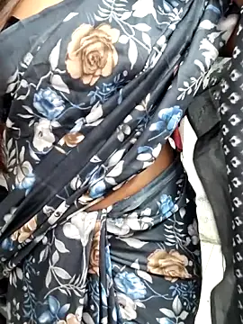 Cutie nila26 online show from October 28, 5:46 am