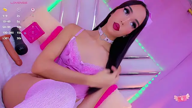 jazlyn G online show from February 4, 7:00 am