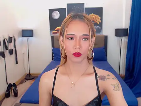 Snapshot of PreciousAmore chatting on September 12, 7:43 pm PreciousAmore online show from September 12, 7:43 pm