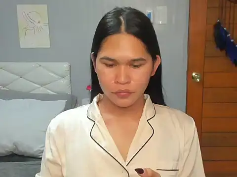 Snapshot of AlianaBlair chatting on September 24, 1:43 pm AlianaBlair online show from September 24, 1:43 pm