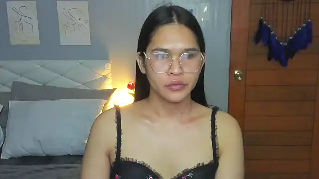 Snapshot of AlianaBlair chatting on September 20, 2:48 pm AlianaBlair online show from September 20, 2:48 pm