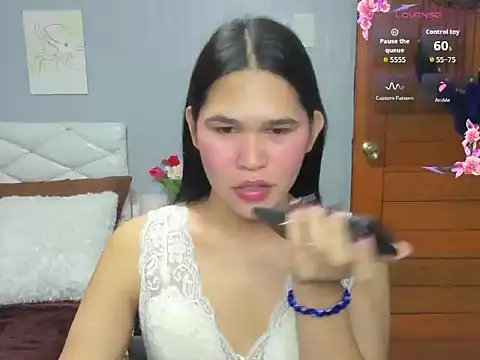 Snapshot of AlianaBlair chatting on October 2, 10:59 pm AlianaBlair online show from October 2, 10:59 pm