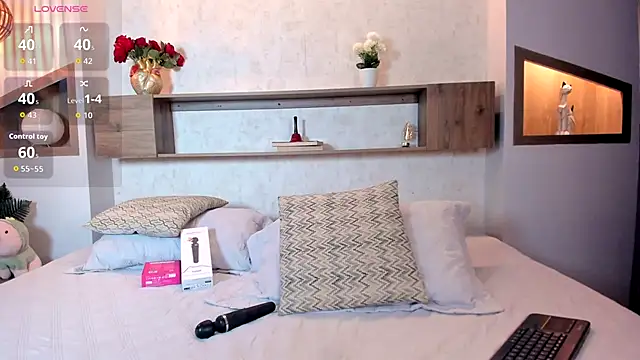 Emilly Beaumont online show from November 7, 1:38 pm