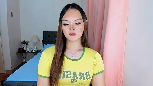 Snapshot of ameliamaureen chatting on September 24, 2:16 pm ameliamaureen online show from September 24, 2:16 pm
