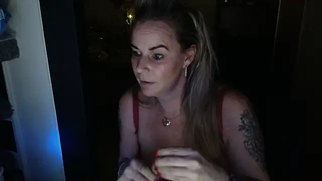 Mrs-Aurora online show from March 19, 11:42 pm