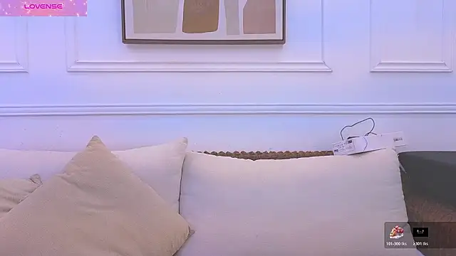 Daisy Price online show from March 25, 11:02 am