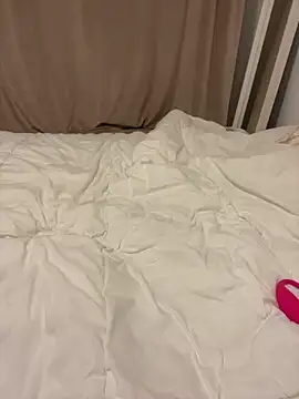 lonelyalexa online show from October 3, 5:29 pm